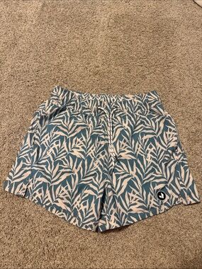 Women's Teal & White Leaf-Print Athletic Swim Shorts